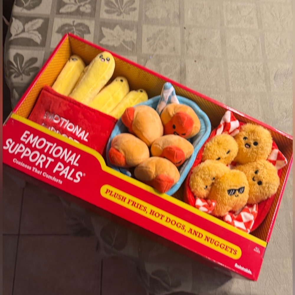Emotional support pals hot dog, chicken nuggets, fries Plush Toy Set NEW